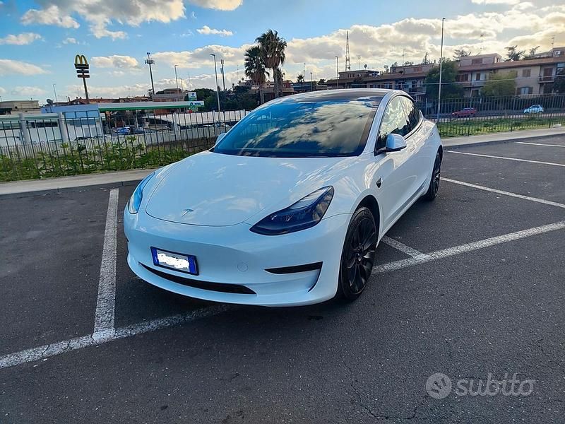 Usata Tesla Model 3 Standard Range 208 kW (283 CV) 2023 Bianco Berlina