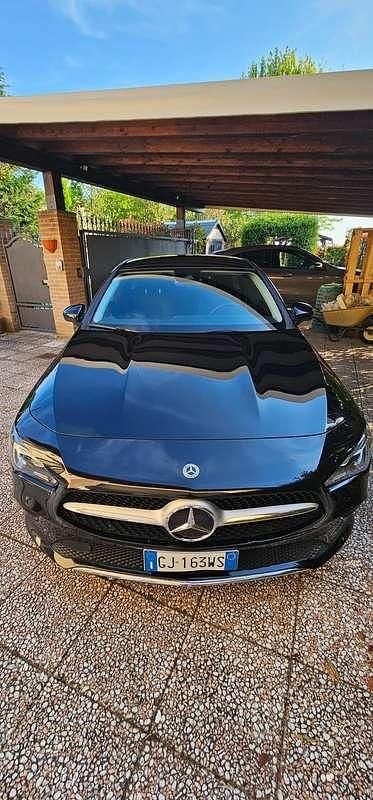 Usata Mercedes CLA200 150 CV (110 kW) 2022 Nero Coupé
