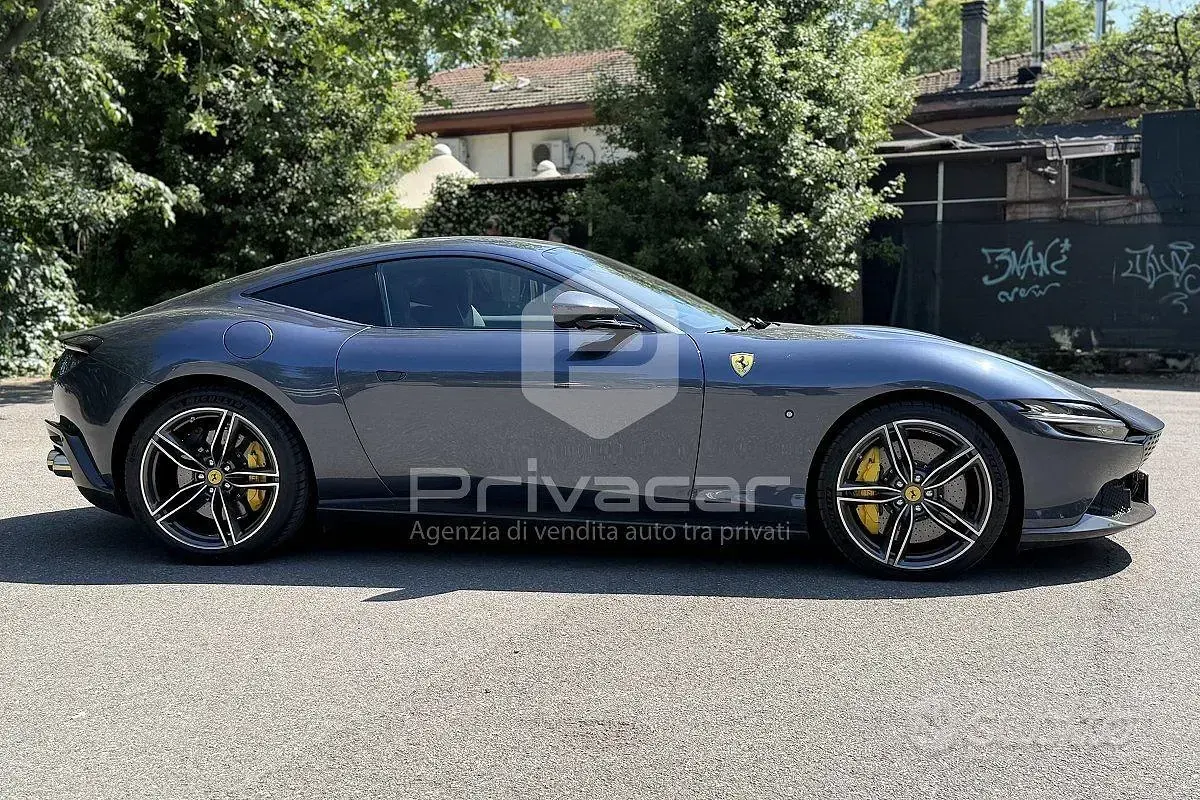 Usata Ferrari Roma 620 CV (456 kW) 2021 Blu Coupé