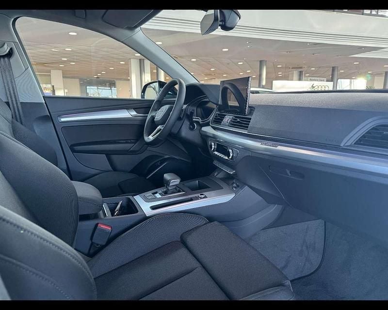 Nuova Audi Q5 Sportback S-Line 265 CV (194 kW) 2025 Nero mito metallizzato SUV
