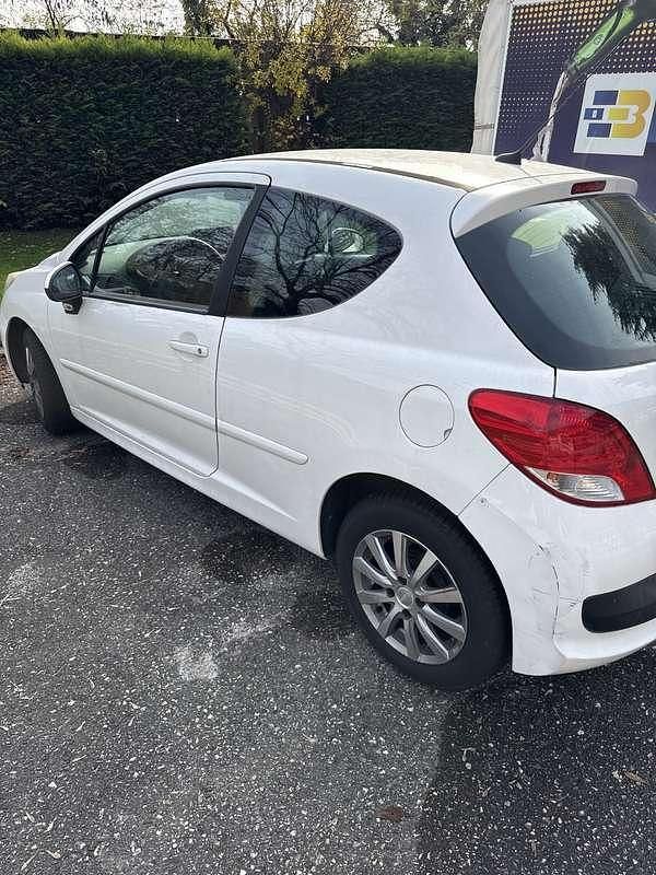 Usata Peugeot 207 Sport 73 CV (53 kW) 2009 Berlina