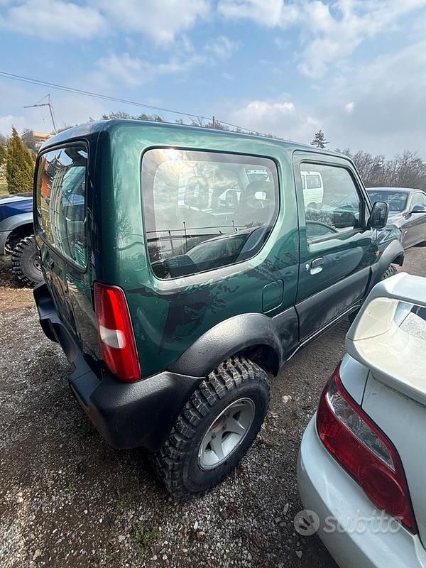 Usata Suzuki Jimny 2009 Verde SUV