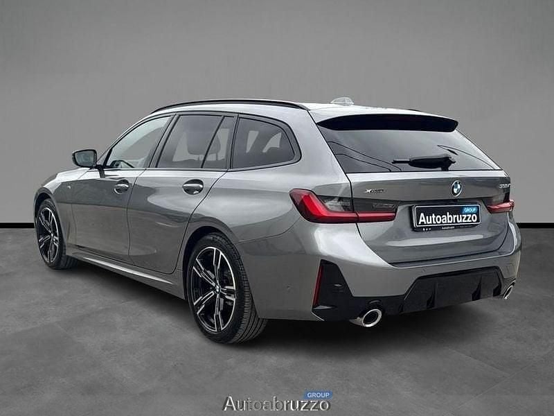 Usata BMW 320 Efficient Dynamics 190 CV (139 kW) 2024 Grigio Station wagon