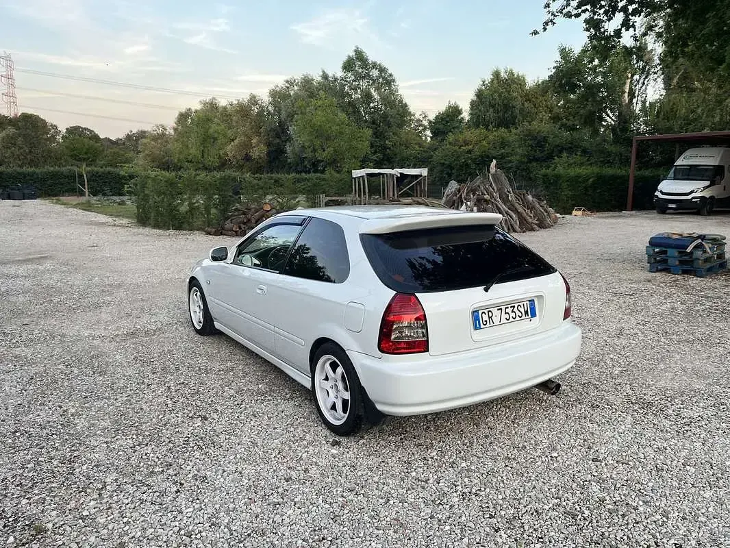 Usata Honda Civic LS 114 CV (83 kW) 1995 Bianco Berlina