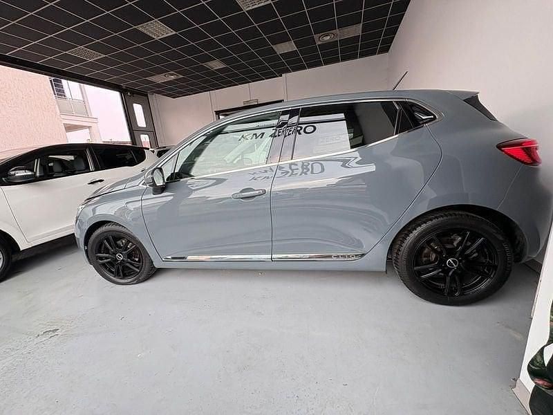 Usata Renault Clio V Intens 101 CV (74 kW) 2020 Grigio Utilitaria