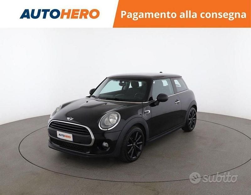 Usata Mini ONE 75 CV (55 kW) 2017 Nero Utilitaria