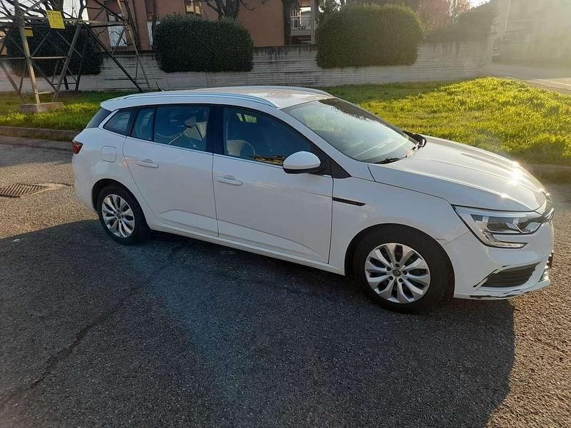 Usata Renault Mégane GrandTour Life 90 CV (66 kW) 2017 Bianco Station wagon