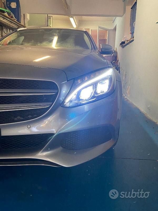 Usata Mercedes C180 156 CV (114 kW) 2015 Grigio Station wagon