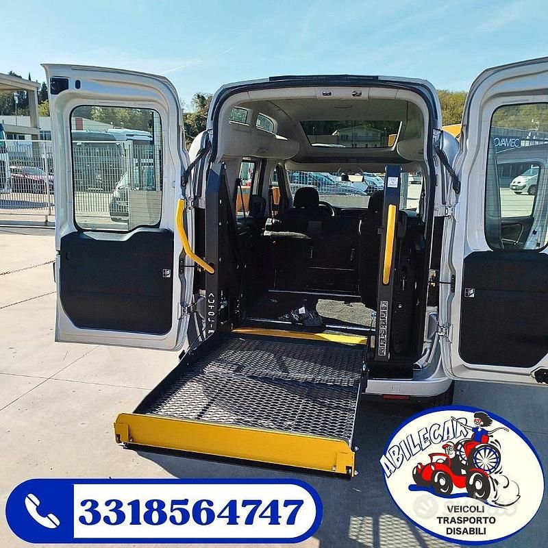 Usata Fiat Doblò 2015 Grigio Monovolume