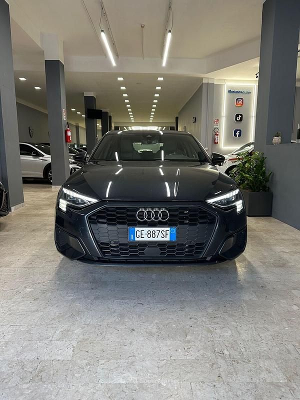 Usata Audi A3 150 CV (110 kW) 2021 Grigio Berlina