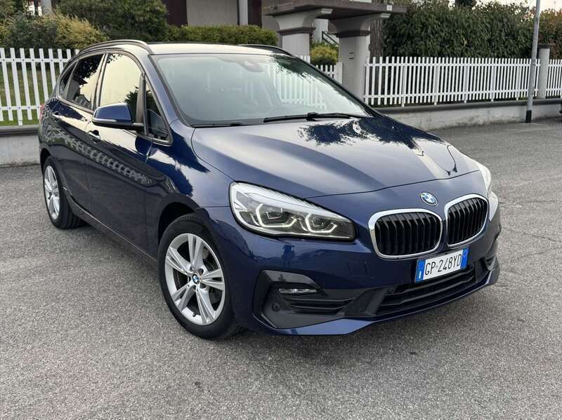 Usata BMW 216 Active Tourer Advantage 116 CV (85 kW) 2019 Blu/azzurro Monovolume
