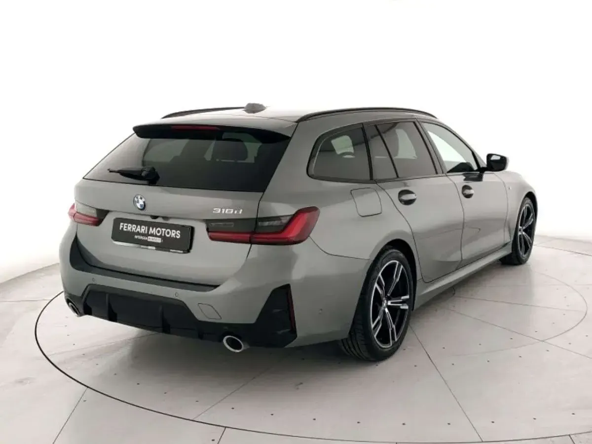 Usata BMW 318 M Sport 150 CV (110 kW) 2025 Grigio Station wagon