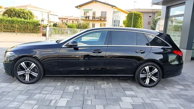 Usata Mercedes C200 Business 163 CV (119 kW) 2022 Nero Station wagon