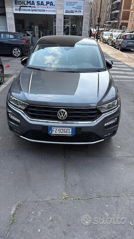 Usata VW T-Roc 150 CV (110 kW) 2019 Grigio SUV