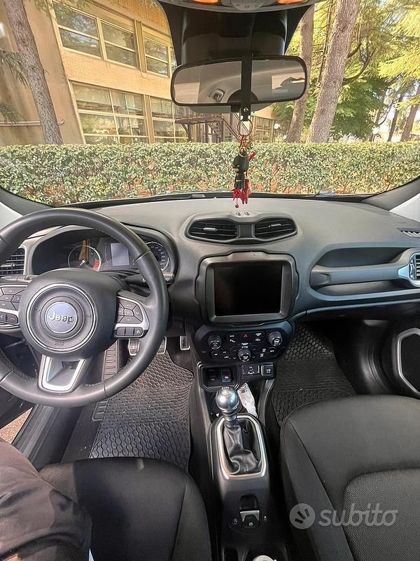 Usata Jeep Renegade Longitude 131 CV (96 kW) 2021 Nero SUV