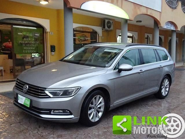 Usata VW Passat 150 CV (110 kW) 2017 Grigio Station wagon