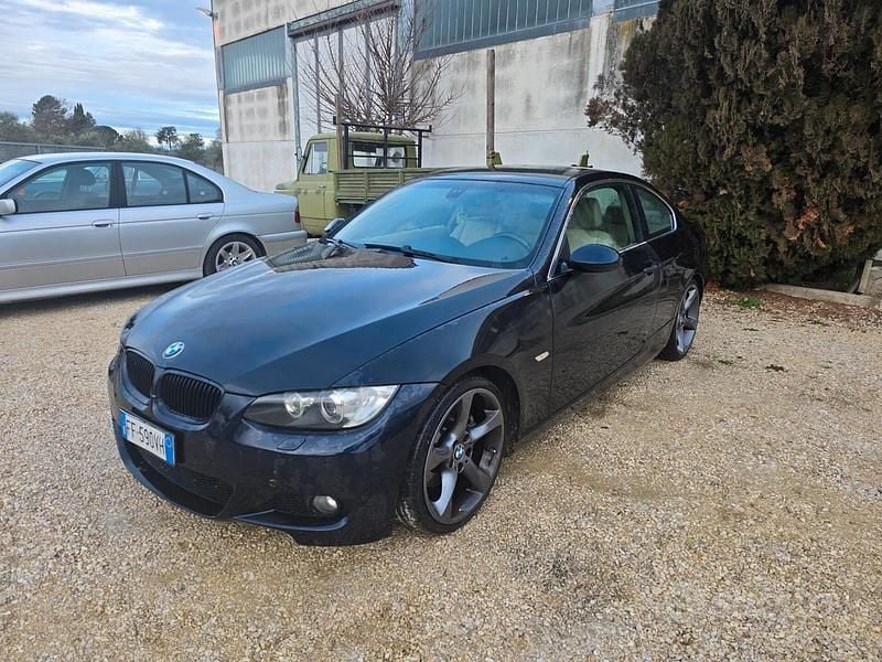 Usata BMW 325 197 CV (144 kW) 2008 Blu Berlina