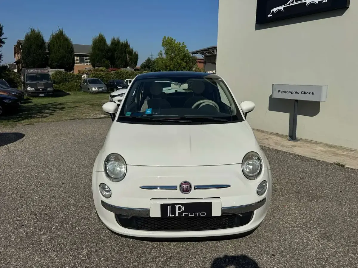 Usata Fiat 500 Lounge 69 CV (50 kW) 2008 Bianco Utilitaria