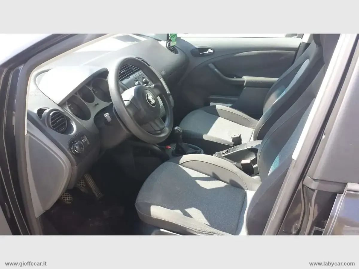 Usata Seat Altea Stylance 105 CV (77 kW) 2005 Grigio Monovolume