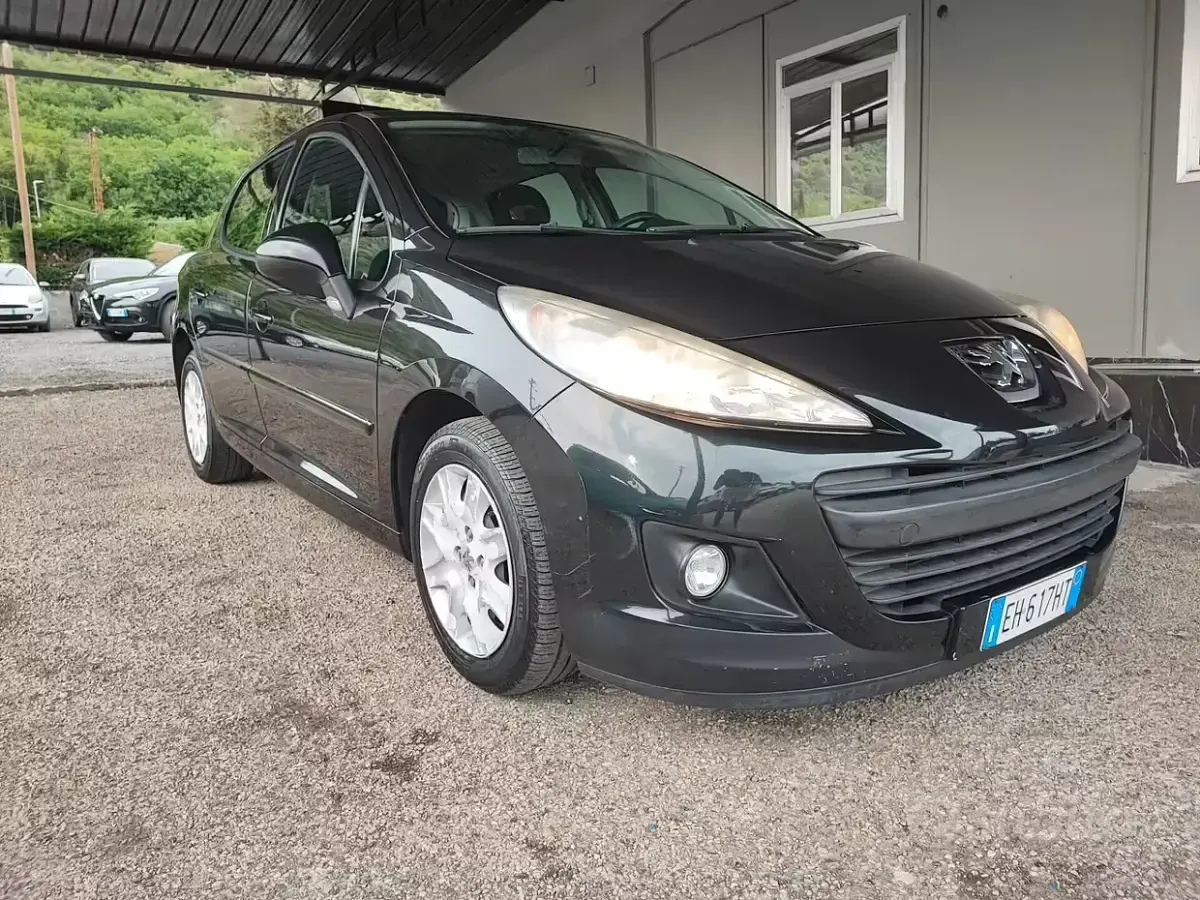 Occasion Peugeot 207 Active 73 ch (53 kW) 2012 Noir Berline