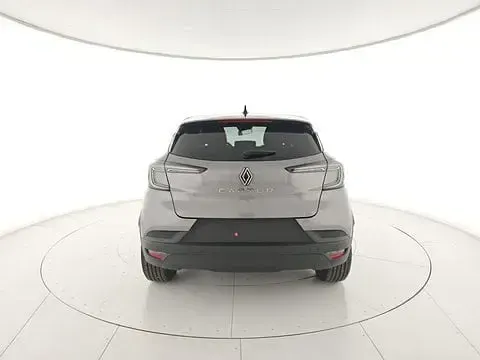 Uusi Renault Captur Evolution 101 HP (74 kW) 2026 Harmaa Katumaasturi
