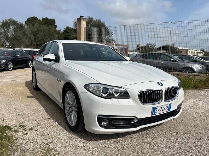Occasion BMW 520 Luxury Line 184 ch (135 kW) 2013 Blanc Berline