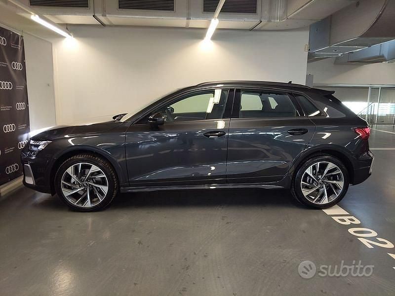 Nuova Audi A3 Business 150 CV (110 kW) 2025 Grigio Berlina