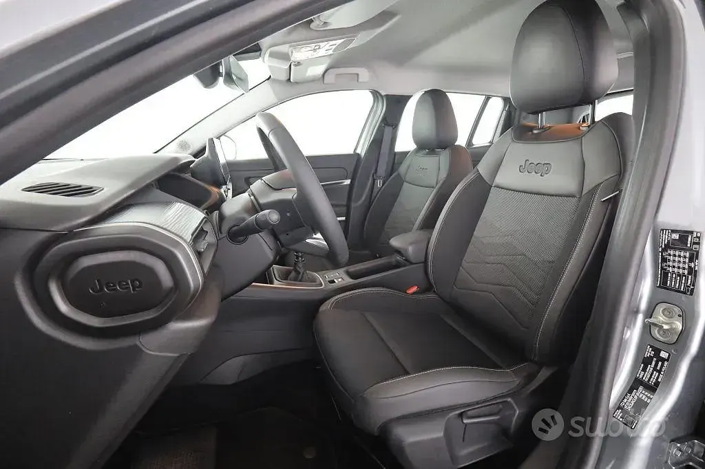 Usata Jeep Avenger Altitude 101 CV (74 kW) 2024 SUV