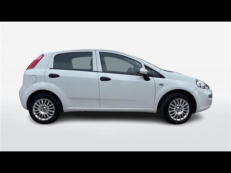 Usata Fiat Punto Easy 77 CV (56 kW) 2016 Bianco Utilitaria
