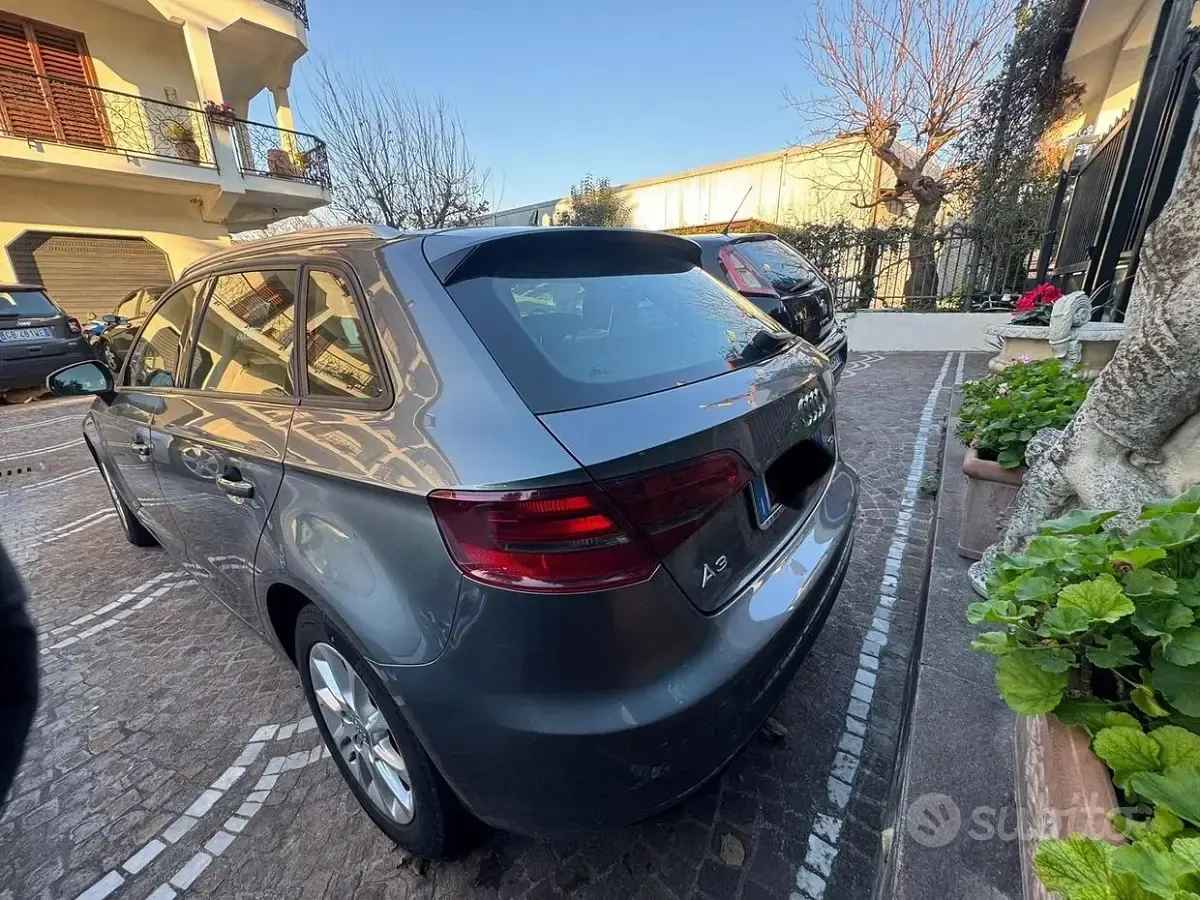 Usata Audi A3 Admired 110 CV (80 kW) 2015 Grigio Berlina