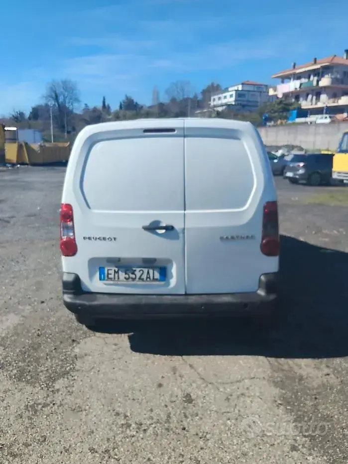 Usata Peugeot Partner 90 CV (66 kW) 2012 Bianco