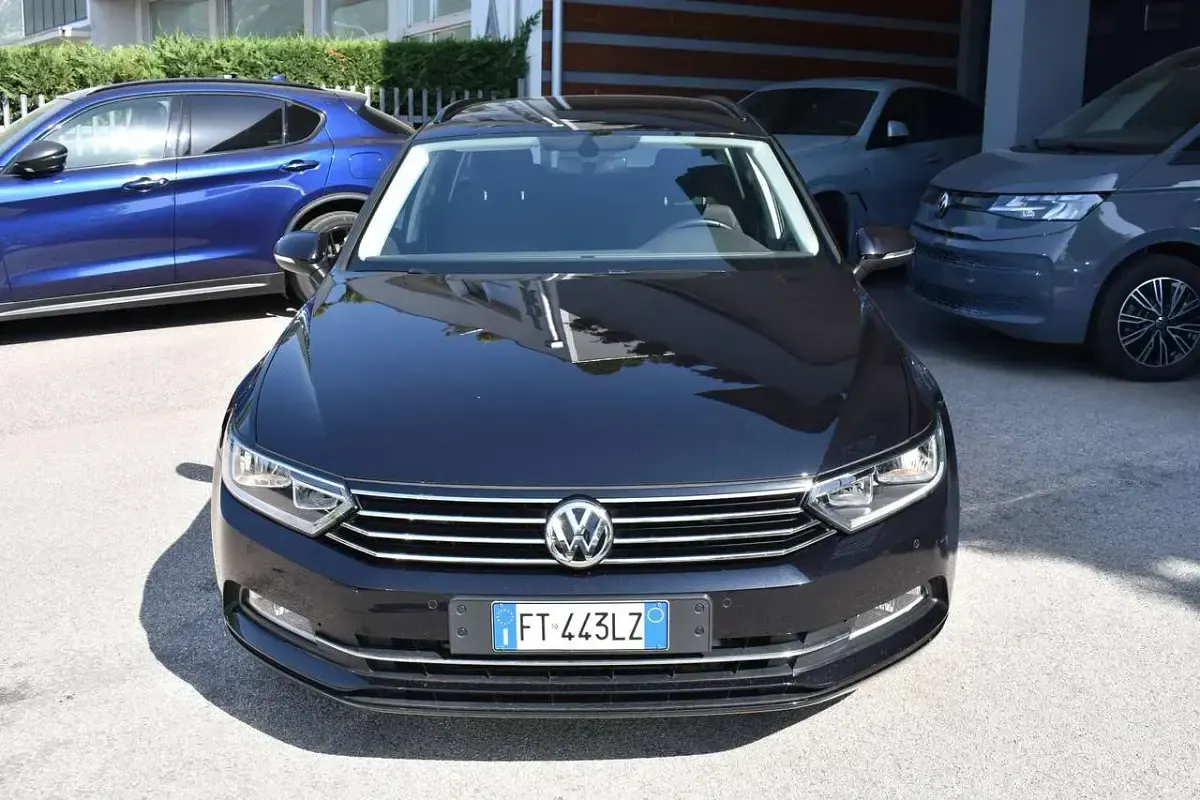 Usata VW Passat Executive 150 CV (110 kW) 2018 Nero Station wagon