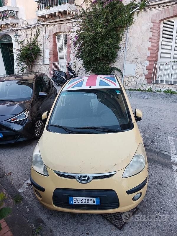 Usata Hyundai i10 Active 2011 Giallo Utilitaria