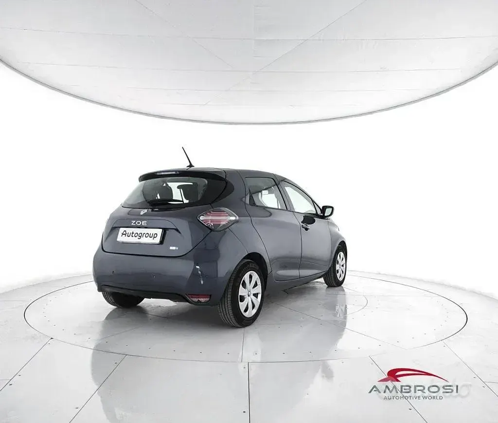 Usata Renault Zoe Life 80 kW (109 CV) 2022 Bluazzurro Utilitaria