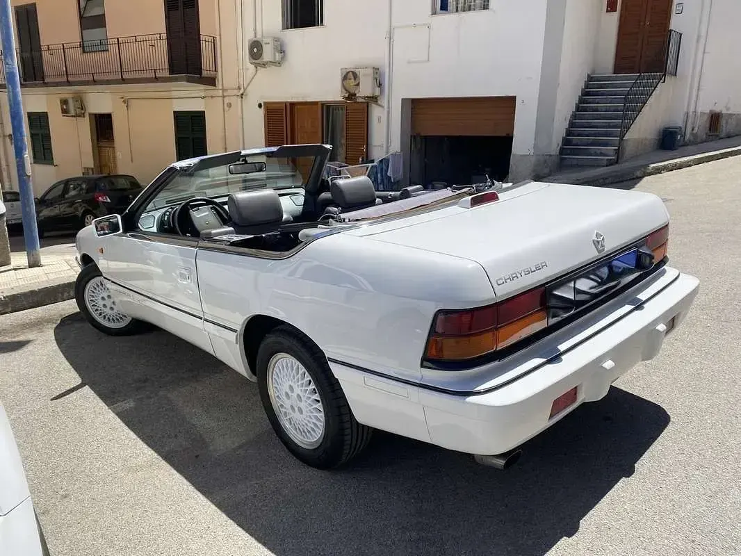Usata Chrysler Le Baron 136 CV (100 kW) 1992 Bianco Cabrio