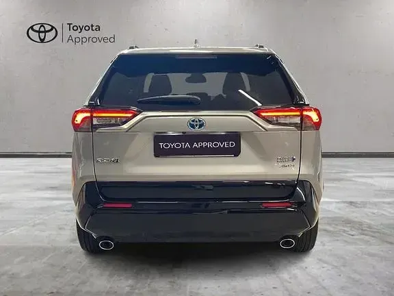 Usata Toyota RAV4 Hybrid 306 CV (225 kW) 2024 Argento SUV