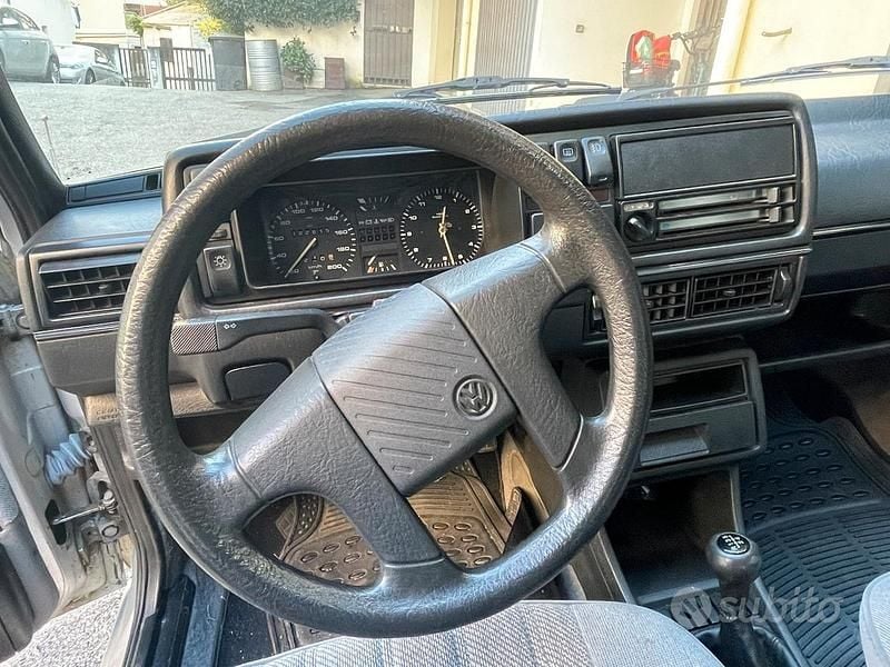 Usata VW Golf II 54 CV (39 kW) 1990 Grigio Utilitaria