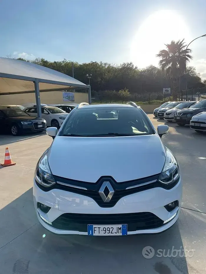 Usata Renault Clio Business 75 CV (55 kW) 2018 Bianco Station wagon