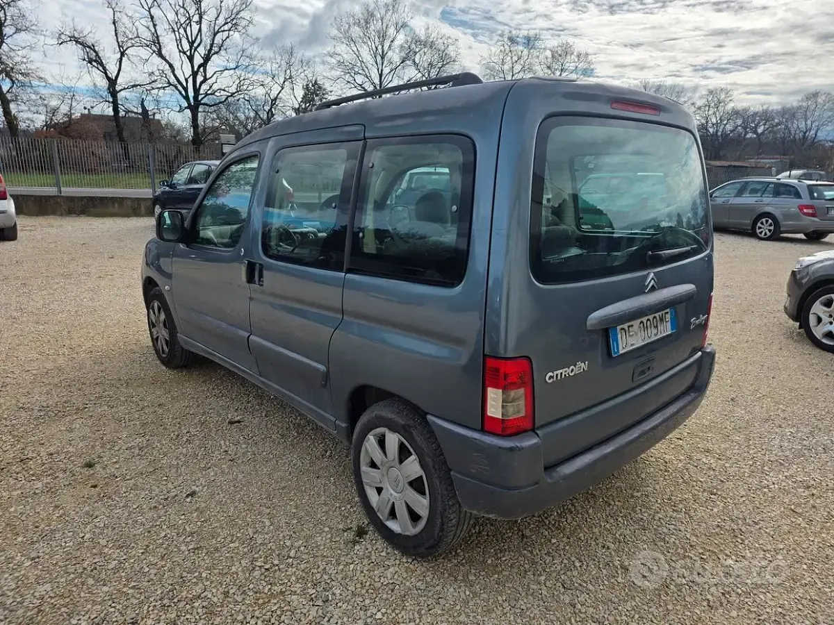 Usata Citroën e-Berlingo 109 CV (80 kW) 2008 Bluazzurro Monovolume