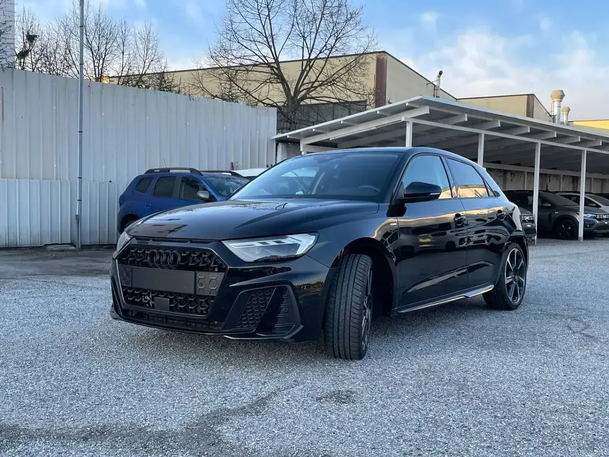 Usata Audi A1 116 CV (85 kW) 2025 Nero SUV