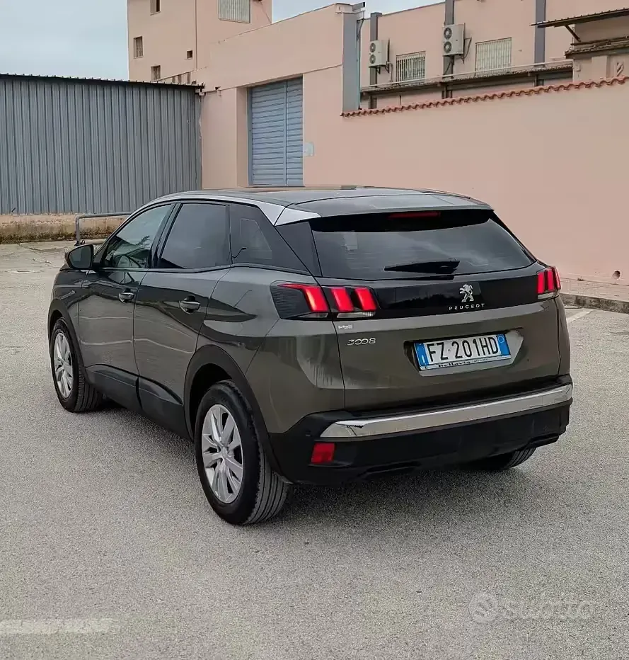 Usata Peugeot 3008 131 CV (96 kW) 2020 Grigio SUV