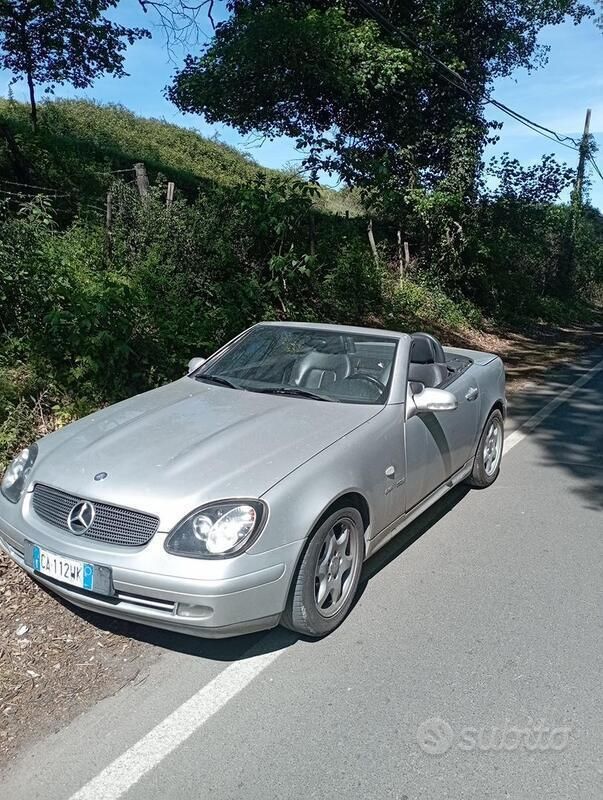 Usata Mercedes SLK230 2001 Grigio Cabrio