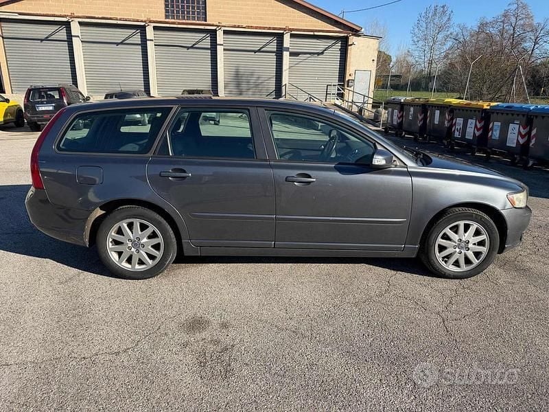 Usata Volvo V50 Summum 108 CV (79 kW) 2007 Grigio Station wagon