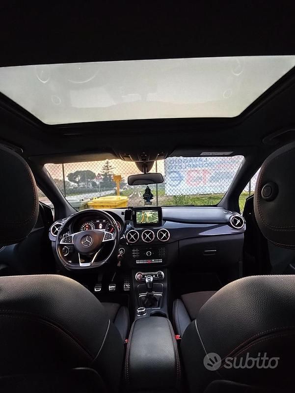 Usata Mercedes B200 AMG 136 CV (100 kW) 2017 Nero Monovolume