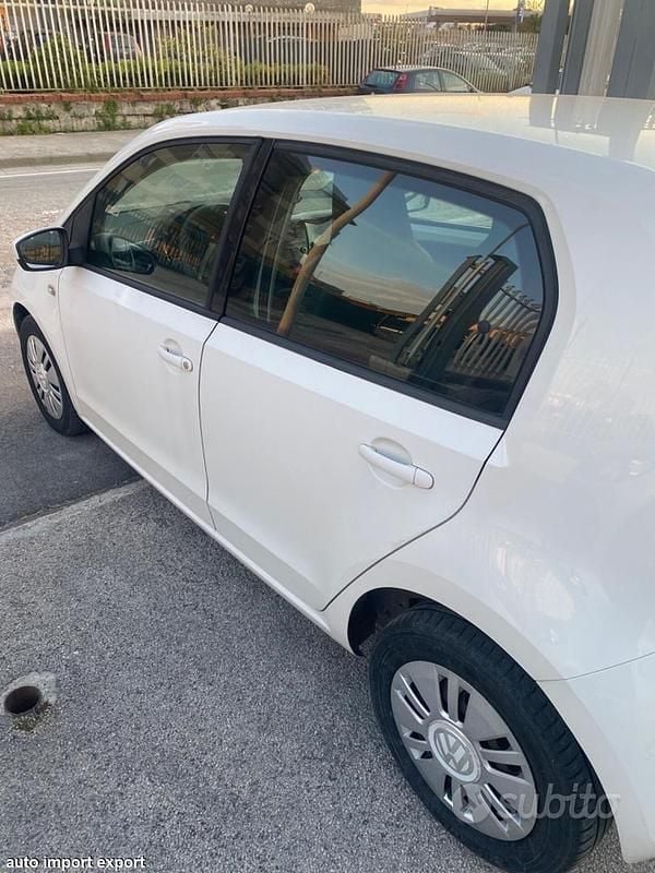 Usata VW up! 67 CV (49 kW) 2014 Bianco Utilitaria