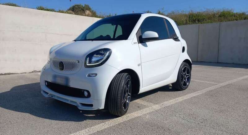 Usata 2016 Smart ForTwo Coupé Prime Due volumi | 11.999 € (Cara) - Immagine 1/4