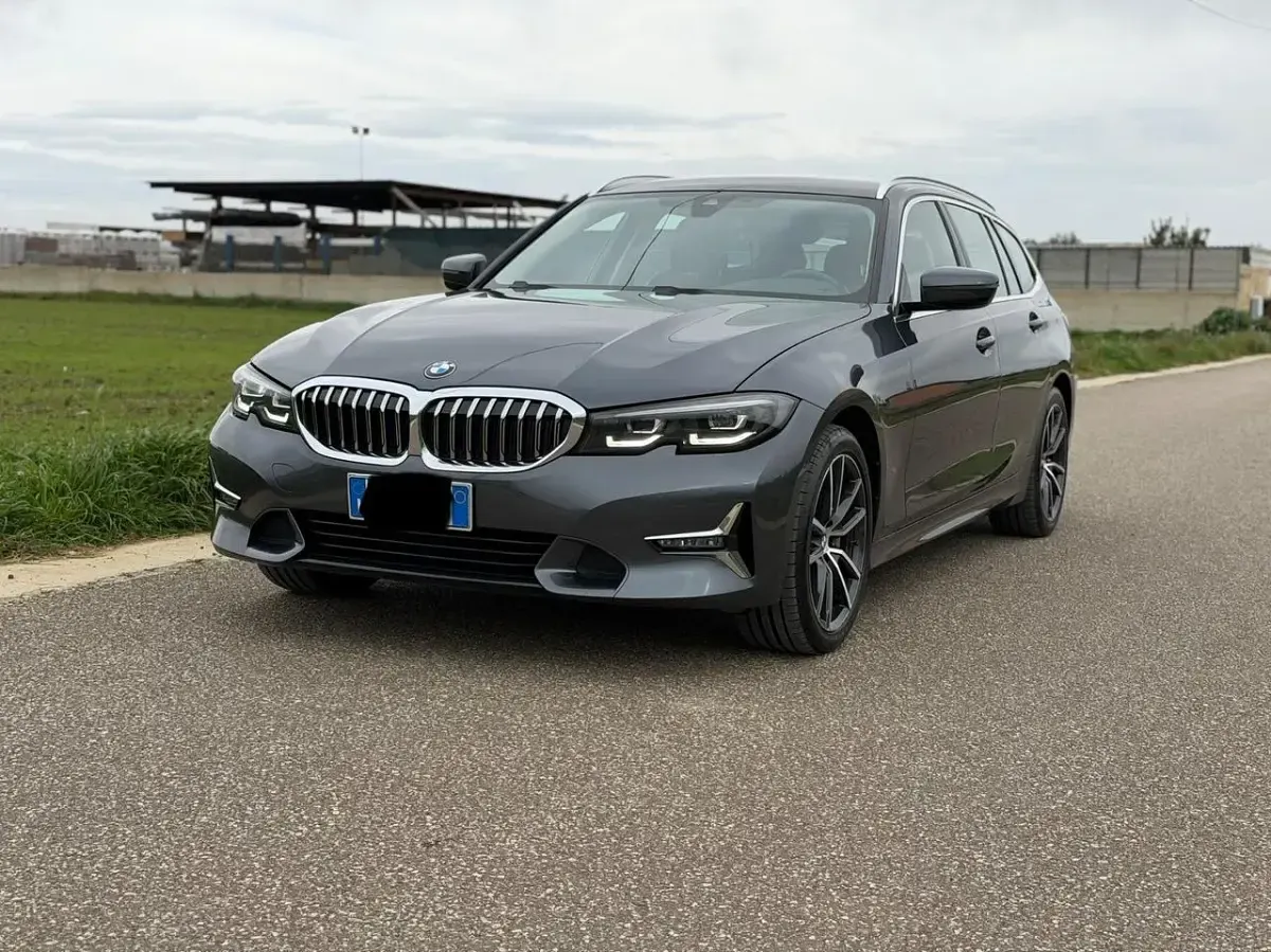 Usata BMW 330 M Sport 285 CV (209 kW) 2022 Grigio Station wagon