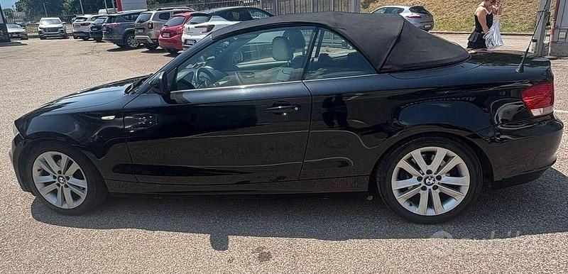 Usata BMW 118 Cabriolet 143 CV (105 kW) 2009 Nero Cabrio