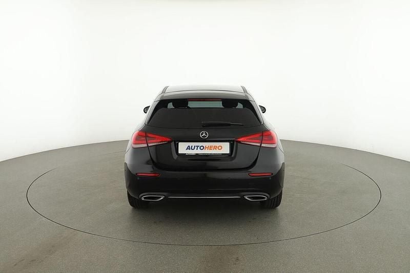 Usata Mercedes A180 136 CV (100 kW) 2018 Nero Berlina