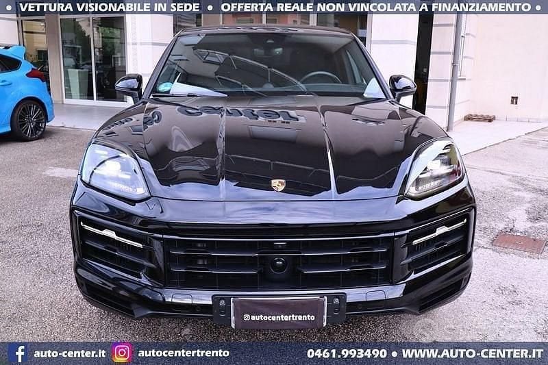 Usata Porsche Cayenne 305 CV (224 kW) 2023 Nero SUV